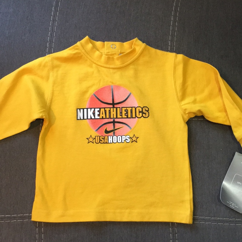 NWT Nike T-shirt